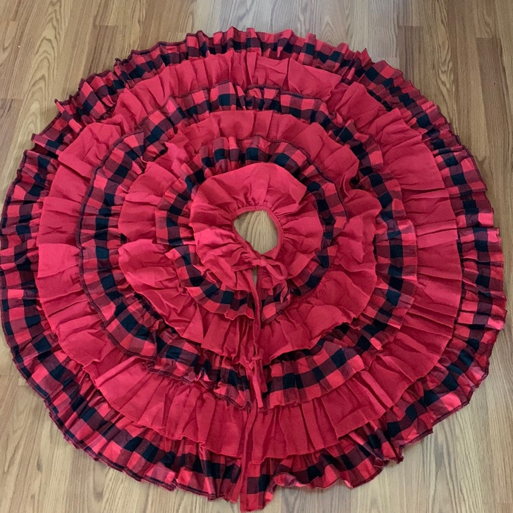 Buffalo plaid Christmas tree skirt